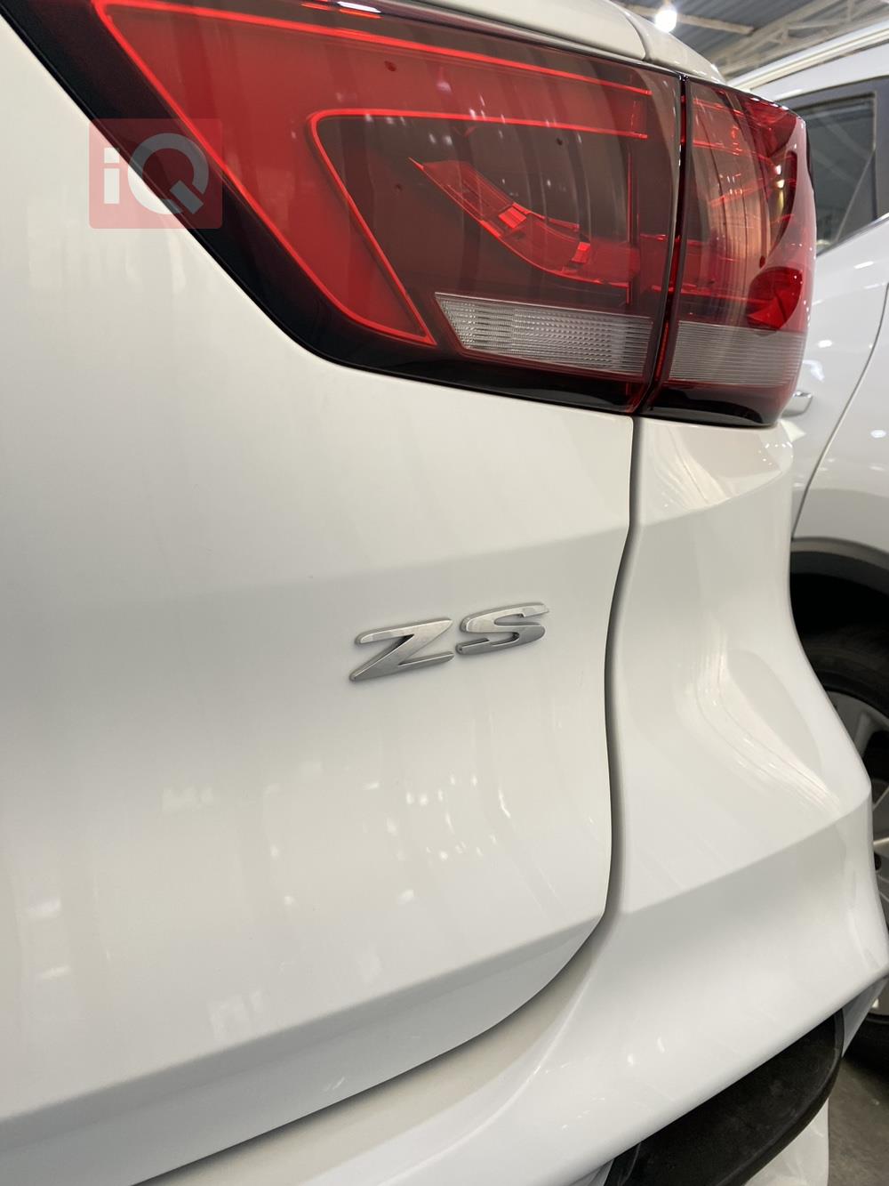 MG ZS